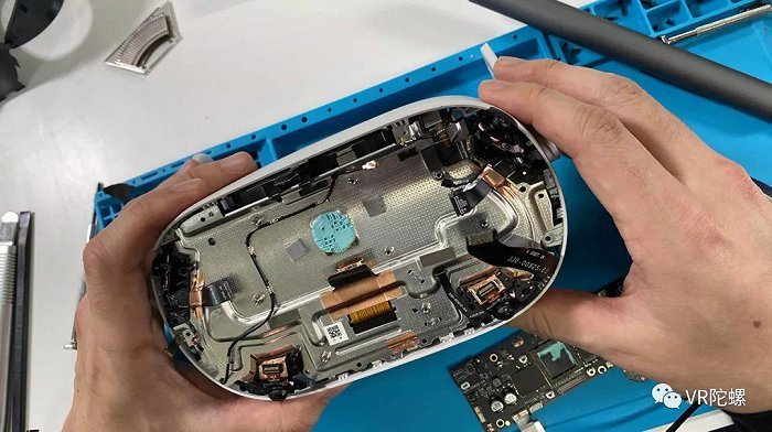 OculusQuest 2卸下主板后的结构