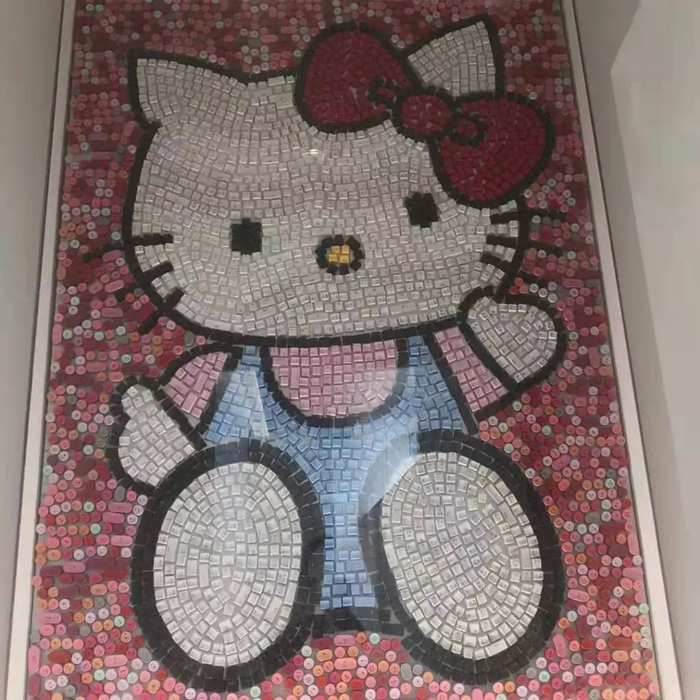 ▲女士洗手间内的创意键帽画