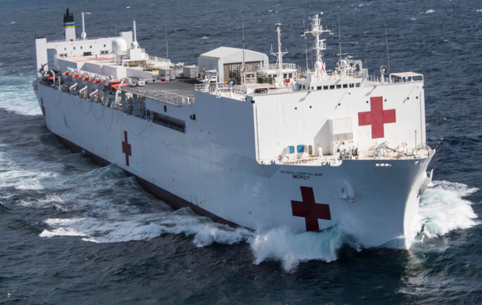 美国海军“仁慈”号（USNS Mercy T-AH-19）医院船 图源：USNI