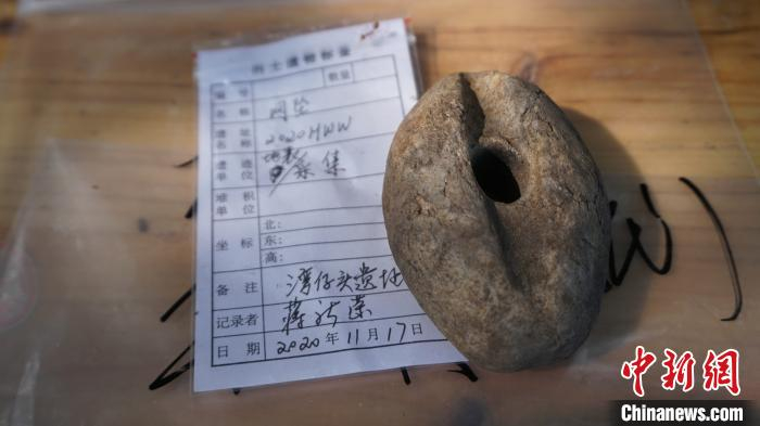 海南万宁神州半岛湾仔头史前遗址遗物。符宇群摄