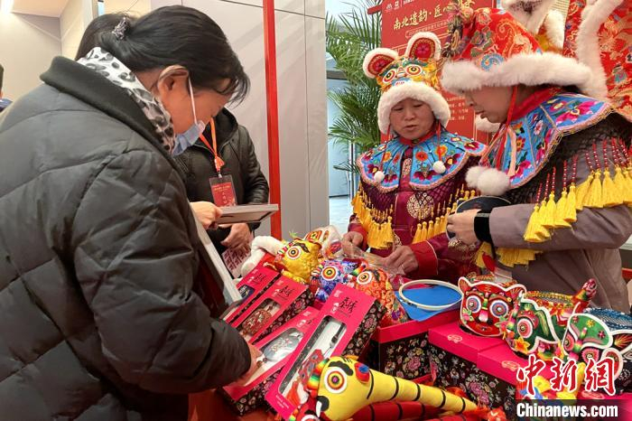 图为2020西安城墙非遗文化传承活动现场。　梅镱泷 摄