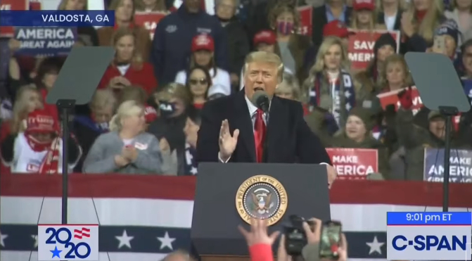 特朗普5日在佐治亚州出席集会活动，是他1个多月以来首次公开露面 视频截图