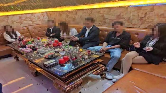 ktv暗藏有偿陪侍，警方突袭查处