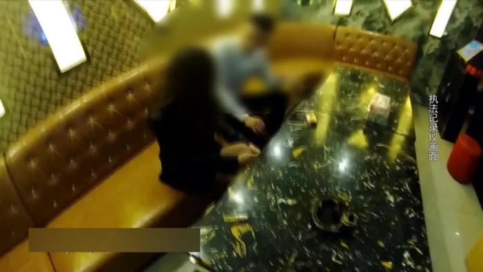 ktv暗藏有偿陪侍，警方突袭查处