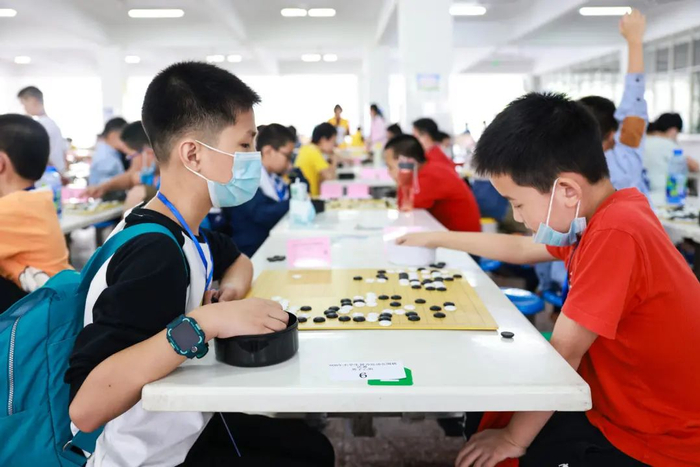 ▲2020年9月20日，江苏南通，参加棋类比赛的孩子们。图据ICphoto