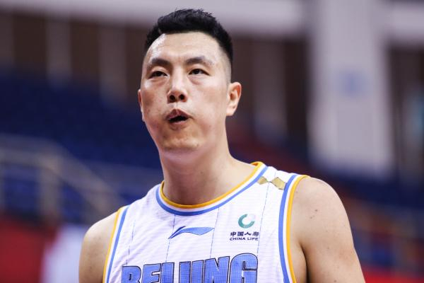 翟晓川回归帮助首钢取胜。本文图片 视觉中国