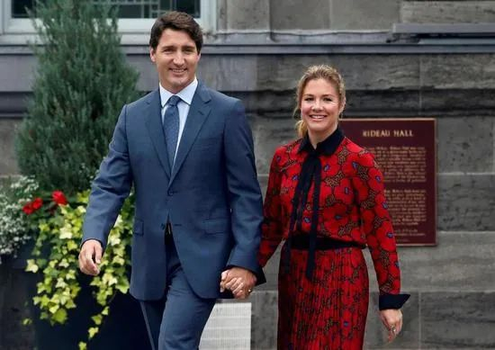 加拿大总理特鲁多和妻子苏菲（资料图）