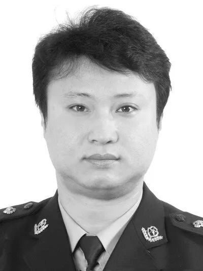 艾冬生前照。警方供图