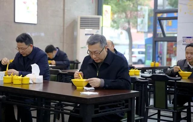  图片来源：安庆日报