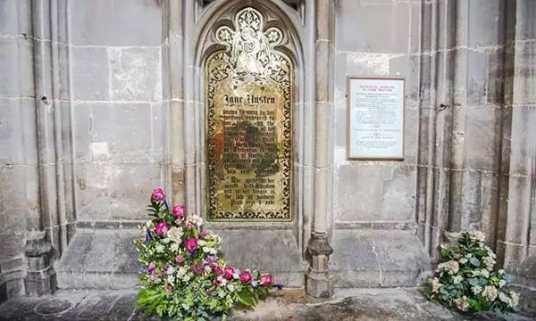 温彻斯特大教堂中简·奥斯汀的纪念碑。