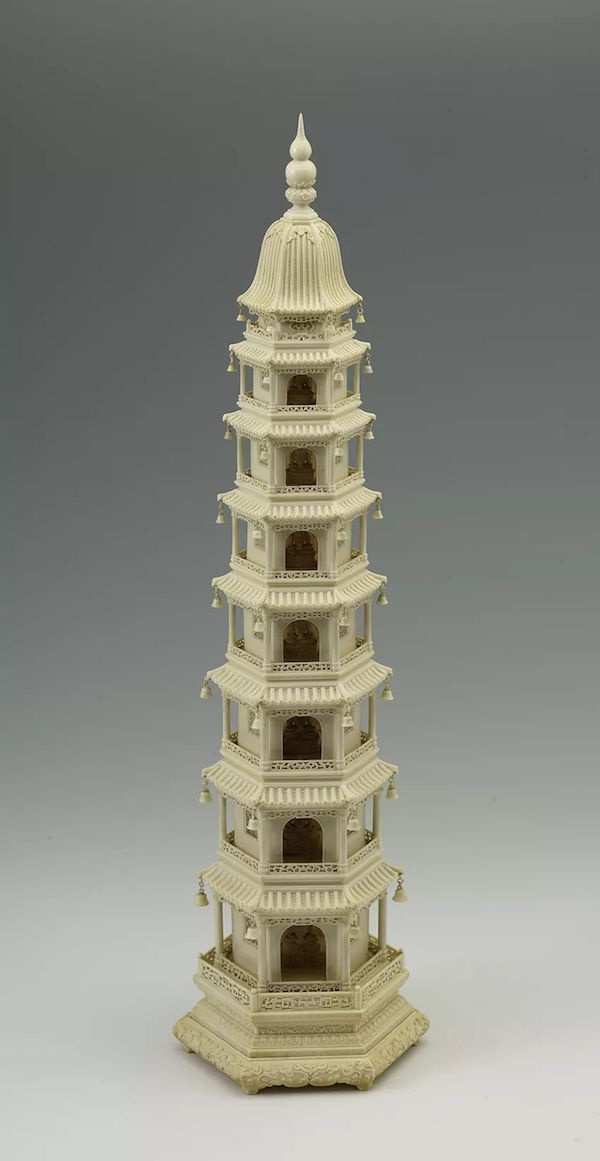 清，象牙雕佛塔，倪汉克捐赠，上海博物馆藏