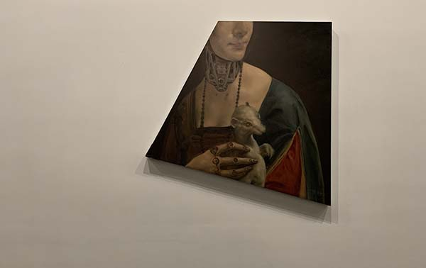 展览现场的庞茂琨作品《副本No.9》（