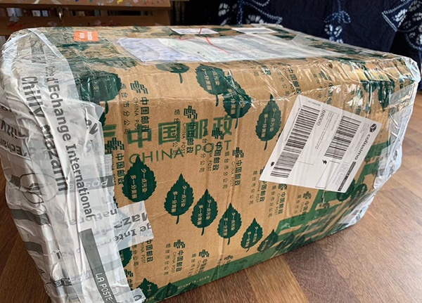 我从家乡寄来的书。