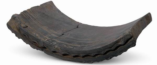 图五 邺城遗址出土北朝晚期板瓦