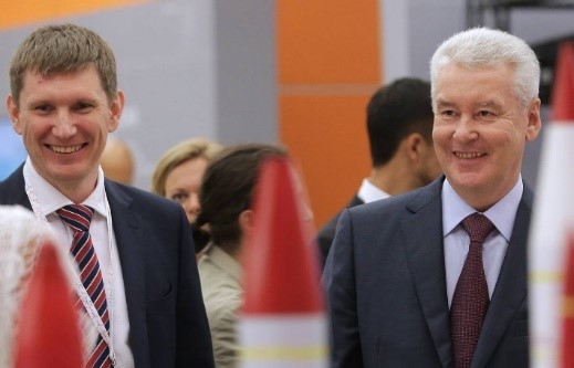 列舍特尼科夫与莫斯科市长谢尔盖·索比亚宁