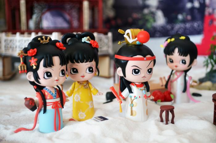 表情丰富的《红楼梦》盲盒娃娃。受访者供图
