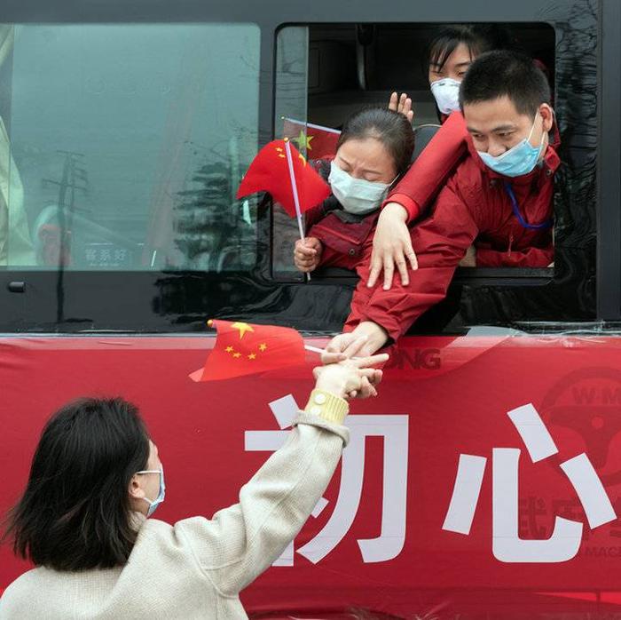 风雨无阻向前进！写在中国人民抗击新冠肺炎疫情之际