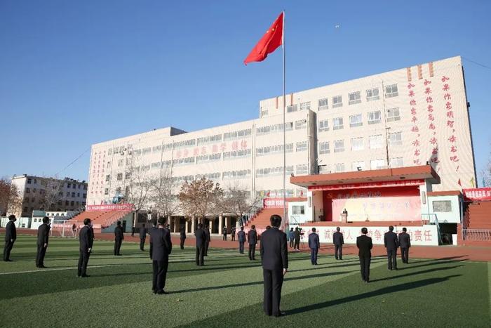 衡水中学校长“空操场讲话”让人震撼！学不下去时一定要看看