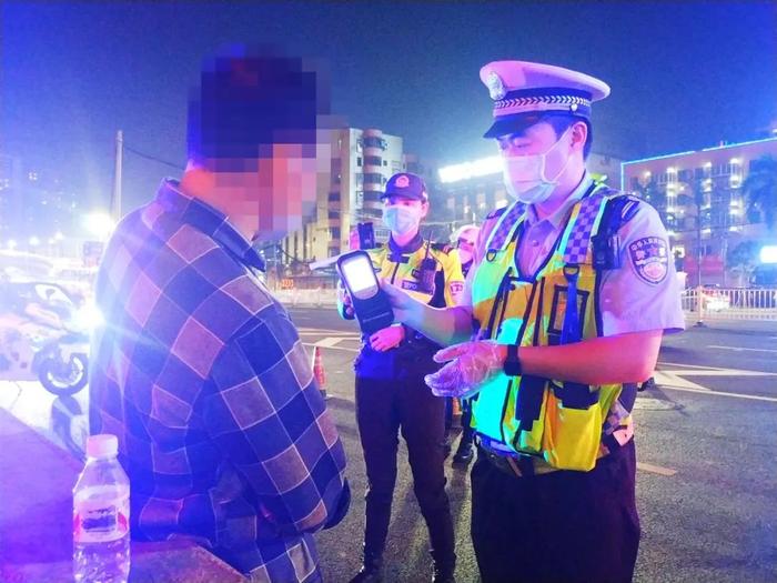 1521名警力出动，短短18个小时南宁107人酒驾被查处！