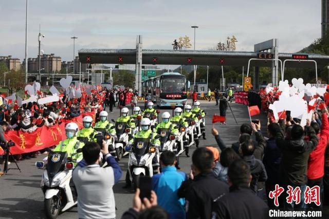 335名支援湖北战士德清休养：去时冰霜雨雪 归来春暖花开