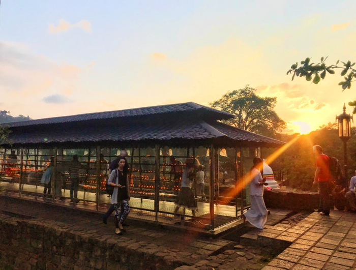 △佛牙寺的傍晚/作者供图