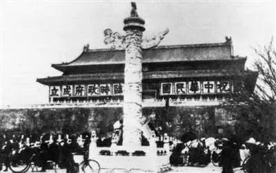 清朝为什么1912年选择退位，而不是退出关外建立“北清”政权？