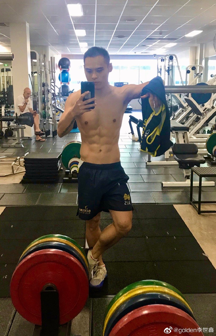  李世鑫自己坚持健身。