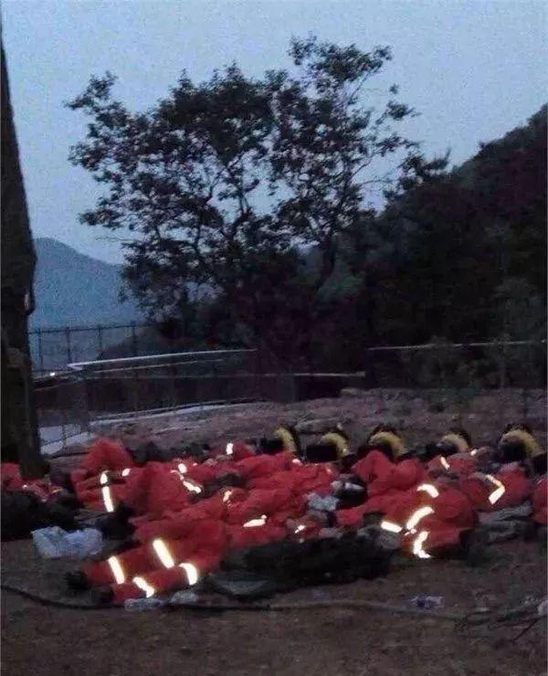 痛心！凉山山火造成19人遇难！这个国家时刻有人在为你拼命