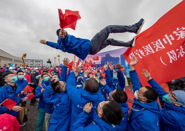 【泪目】撤离雷神山，这段塔台对话太感人……