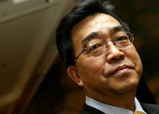 陈逸飞旧影       谢震霖 图