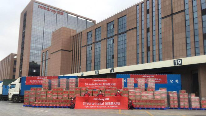 (2月26日，意大利政府向迈瑞医疗紧急采购的第一批监护仪和呼吸机发货现场)
