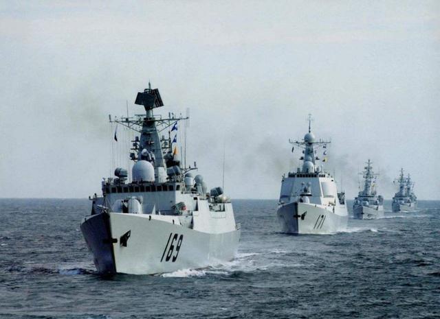 属实罕见！俄海军大半水面战舰齐聚日本，自卫队紧急出动“拍照”