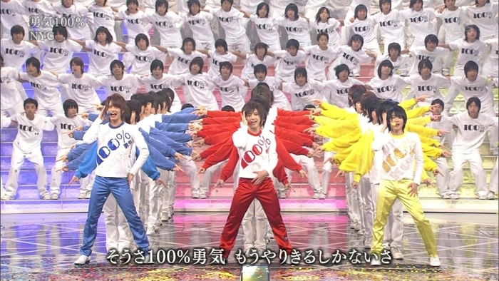 《红白歌会》现场。图片来自网络