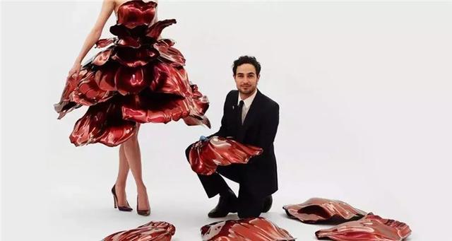 破产的辛德瑞拉Zac Posen！看来裙子再好看，人们买不起也没用