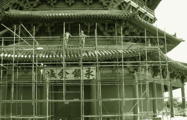 应县木塔屋檐施工维修现场