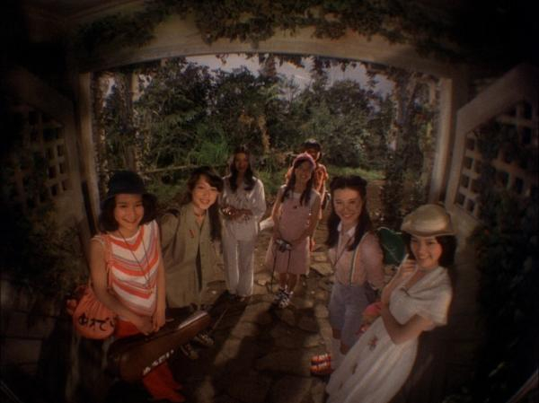 大林宣彦的长片处女作《鬼怪屋》集恐怖、喜剧、奇幻于一体