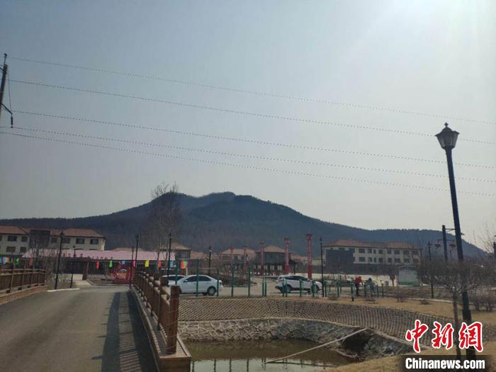     静谧的马鞍山村。　谭伟旗　摄