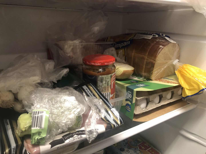 卡罗林斯卡留学生储存的食物。