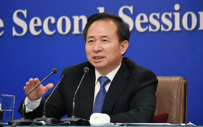 　　2019年3月11日，时任生态环境部部长李干杰出席十三届全国人大二次会议记者会。图/生态环境部微信公众号