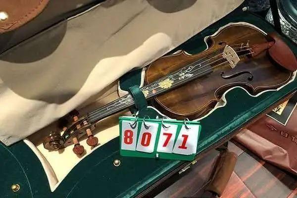 388元起拍3.7万成交！杭州刚刚法拍一把“神秘”小提琴，到底什么来历