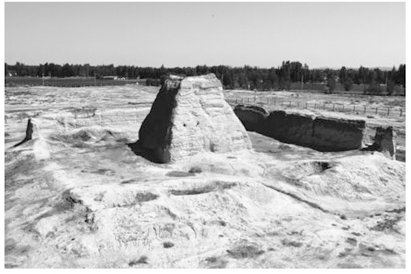 许三湾古城烽火台