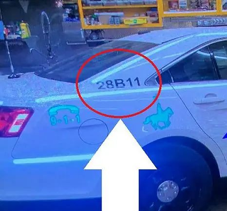 △警方发布的凶手最初驾驶的假警车，红圈中为识别其的编码
