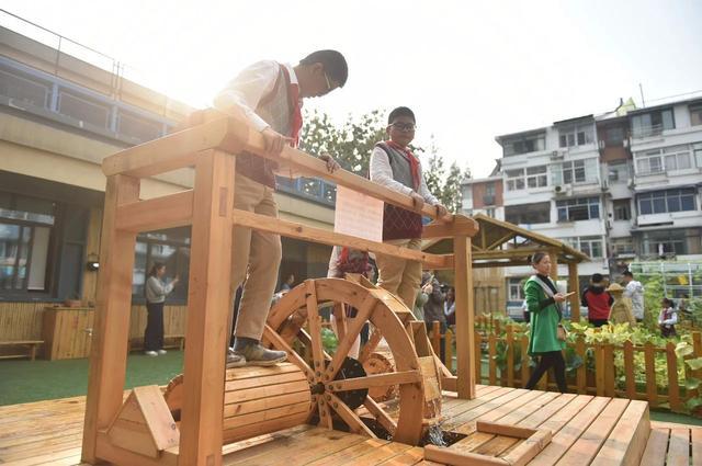 更爱的理由 | 府西街小学：百年老校的“逆生长”