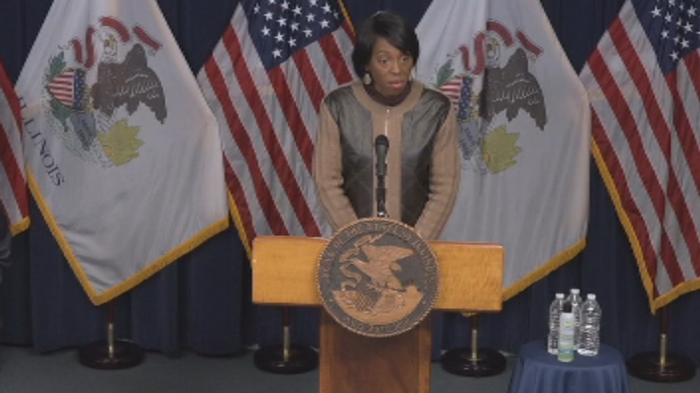 ▲当地时间4月25日，伊利诺伊州公共卫生部门负责人埃奇克举行发布会。图据WICS