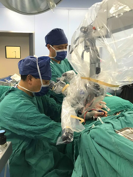 图说：为患者手术 医院供图