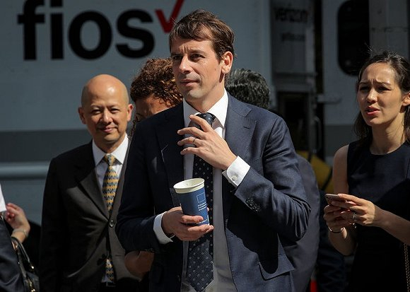 瑞幸首席财务官Reinout Schakel