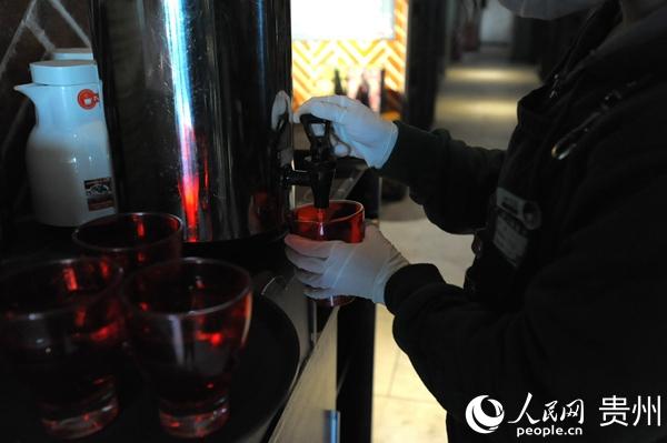 观山湖区有序推动餐饮企业恢复堂食