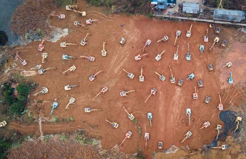 致敬“沉默的英雄”——记武汉火神山雷神山医院的建设者