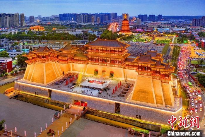 洛阳应天门夜景(资料图) 曾宪平 摄