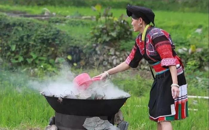 头皮疯狂出油？瑶族传承千年的养发古方，拯救油头，3天不用洗头